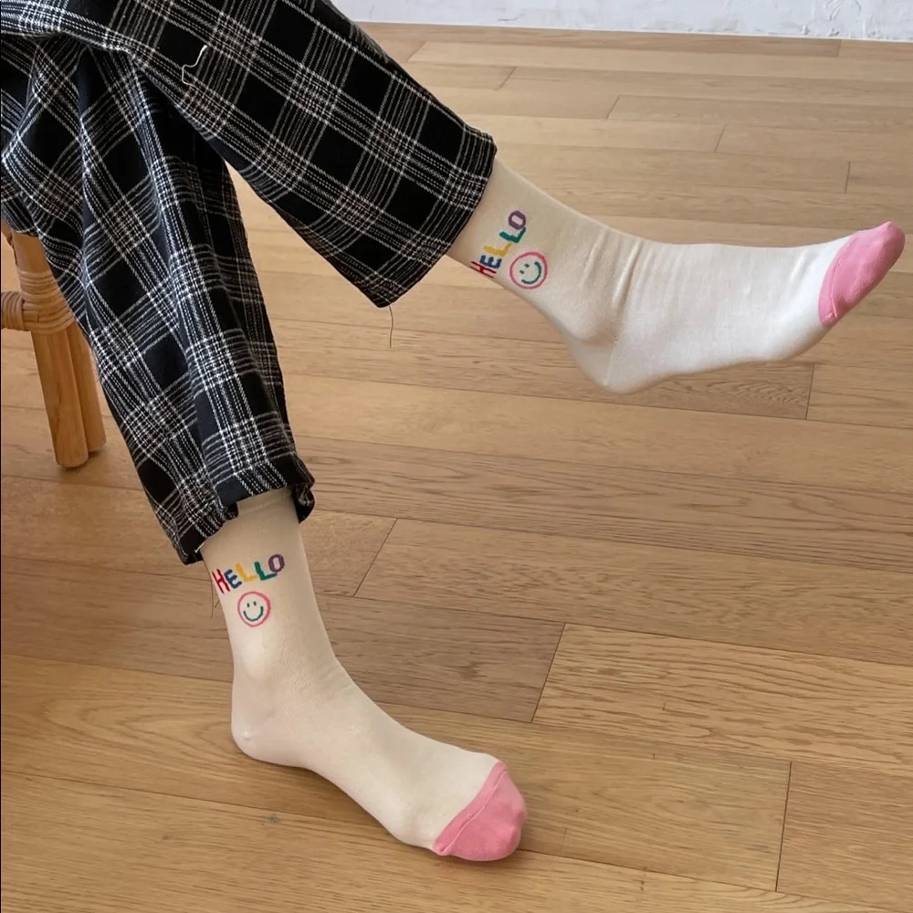 Hello Smiley Socks - Picture 8 of 12
